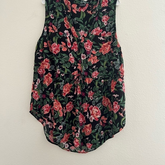 Torrid size 2 Floral Emma Babydoll Challis Tunic Top - Picture 3 of 10
